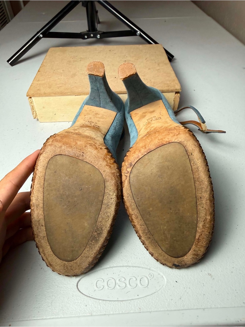 Marc Jacobs dusty blue suede heels Sz 8.5 Broken hook - Picture 11 of 13